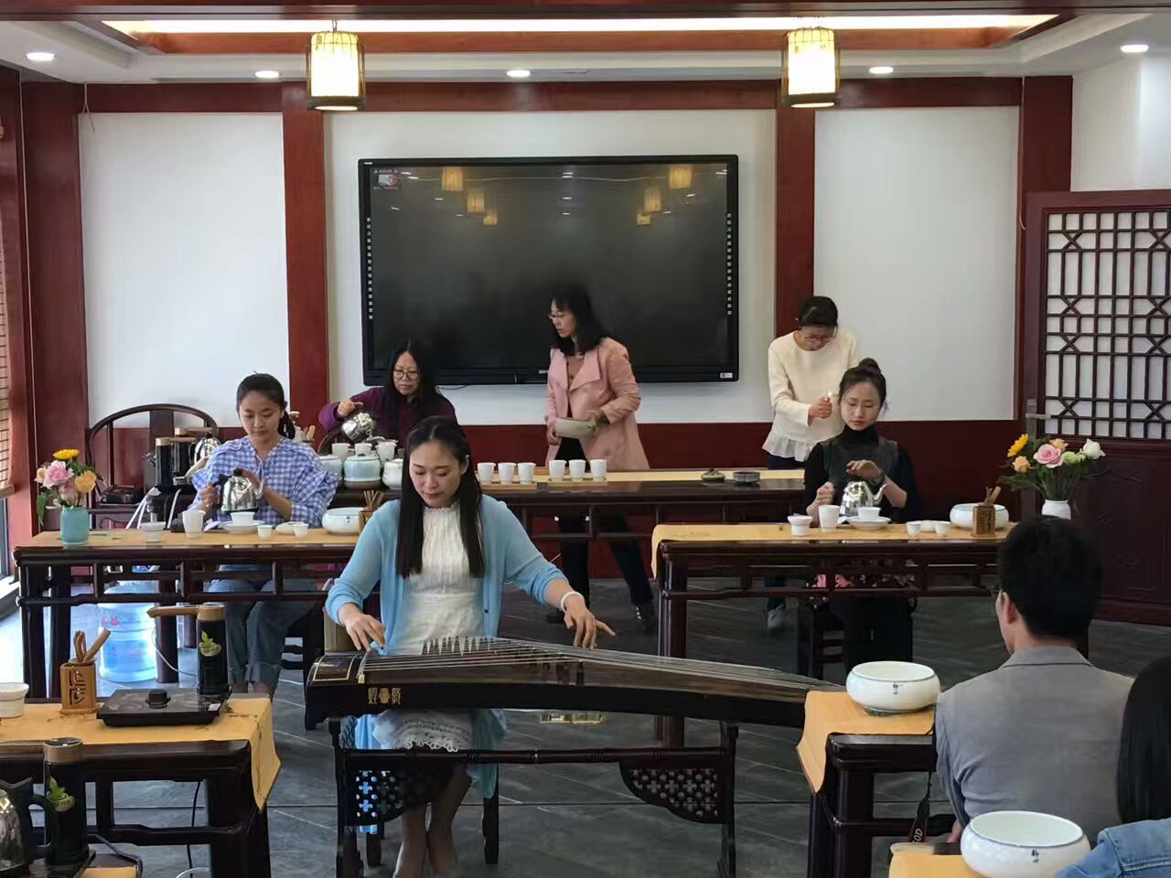全国重点网络媒体走进明德学院