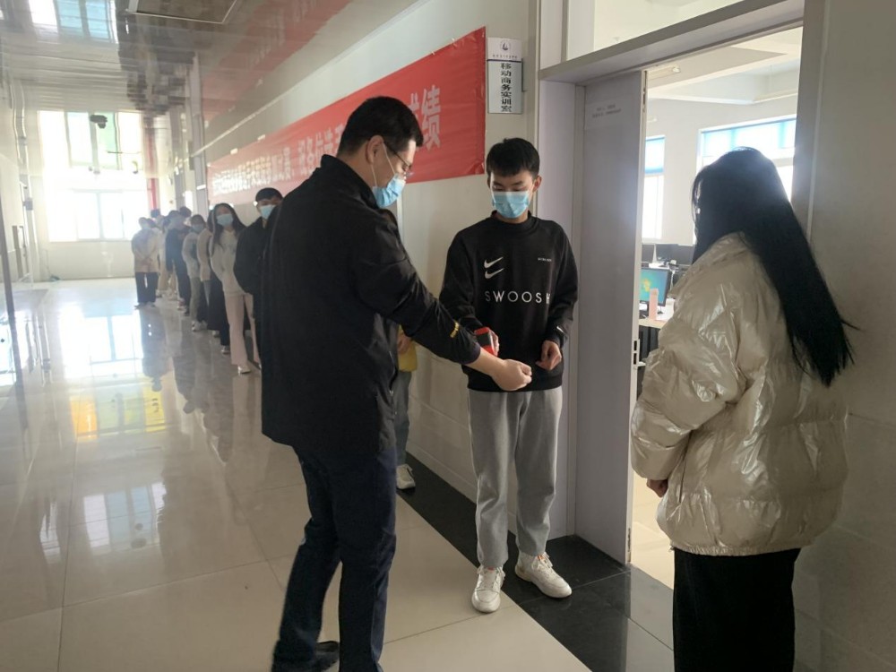 图片 12.jpg 图片 12.jpg
