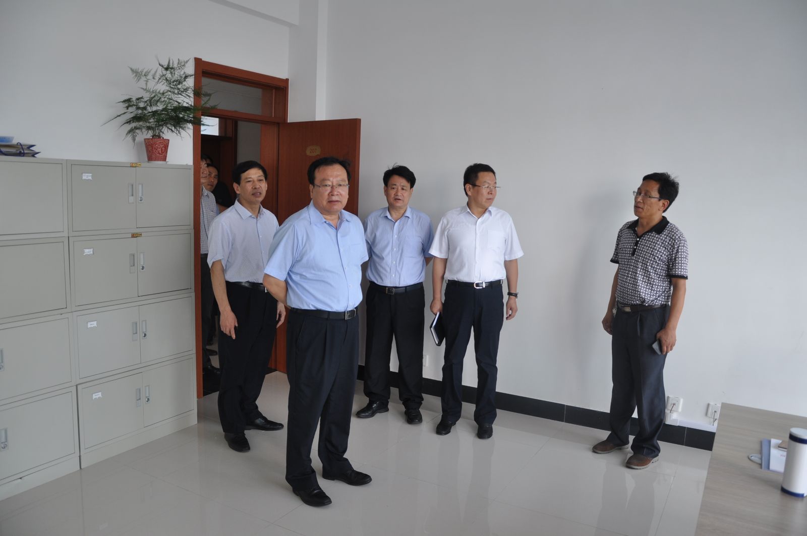 荣成市委书记侯世超到学院调研