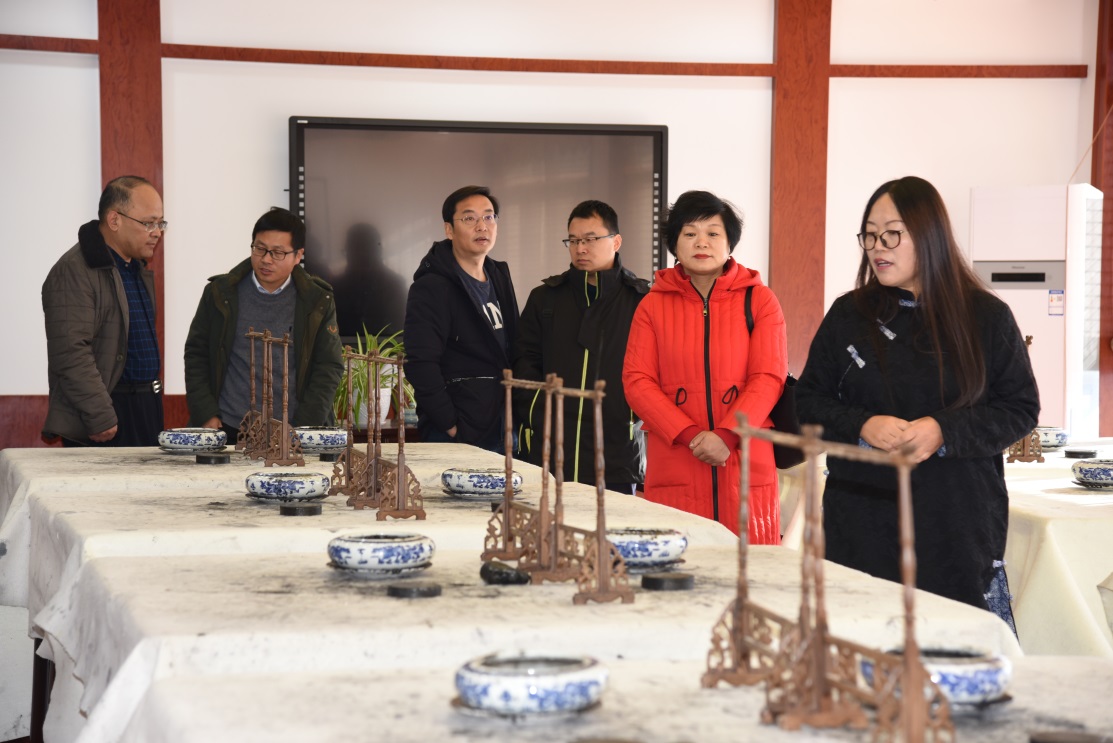市科协、华力电机集团股份有限公司部分领导到我院参观