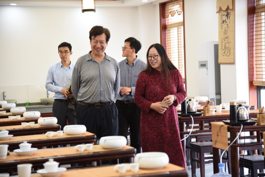 山东省教育招生考试院命题处处长何刚来明德学院参观交流