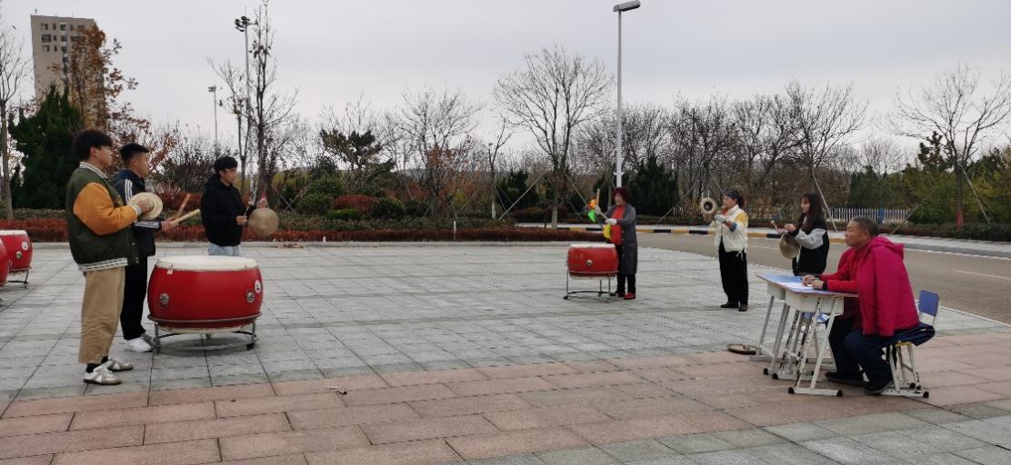 图片2.jpg 图片2.jpg