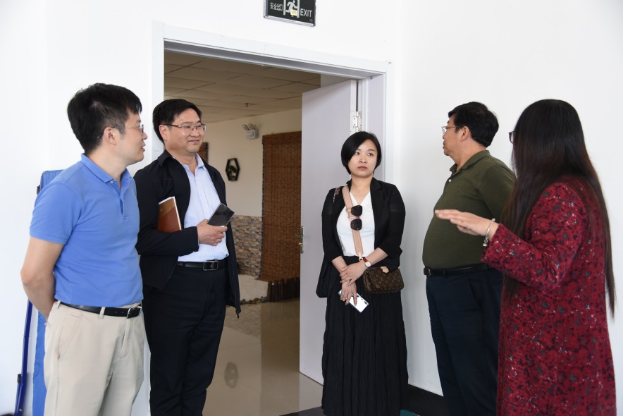 中国职业技术教育学会孙文升主任一行来明德学院考察交流
