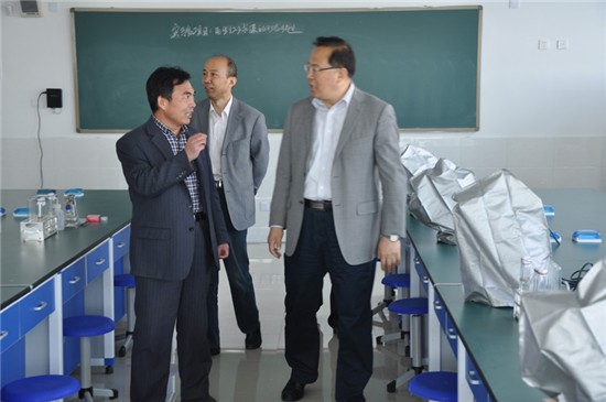 省政府、教育厅领导调研