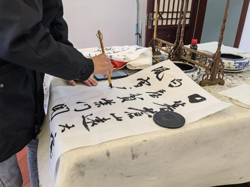 图片2.jpg 图片2.jpg